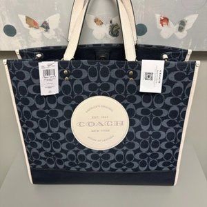 NWT Coach Dempsey Tote 40 In Signature Denim With Coach Patch